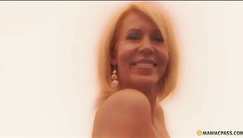 Jack reife frauen porn und Donald in Frauenkleidung schwul auf Video
