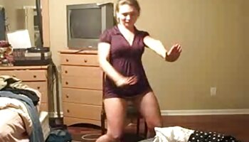 Küche Sexkätzchen reifer sex